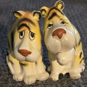 VGT Anthropomorphic Whimsical Tiger Salt And Pepper Shakers